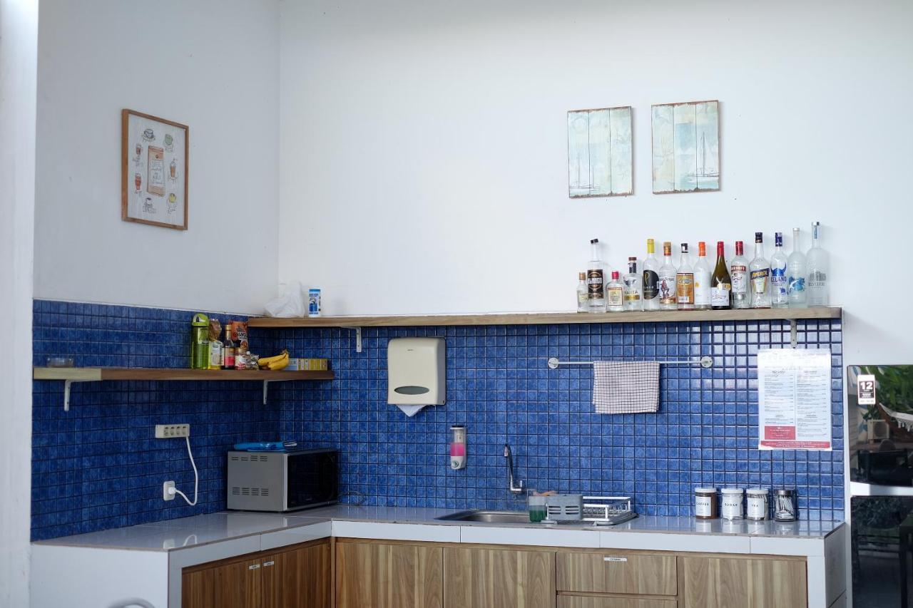 Hostel Dip & Doze Living Canggu Zewnętrze zdjęcie