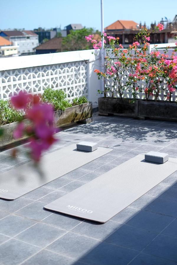 Hostel Dip & Doze Living Canggu Zewnętrze zdjęcie
