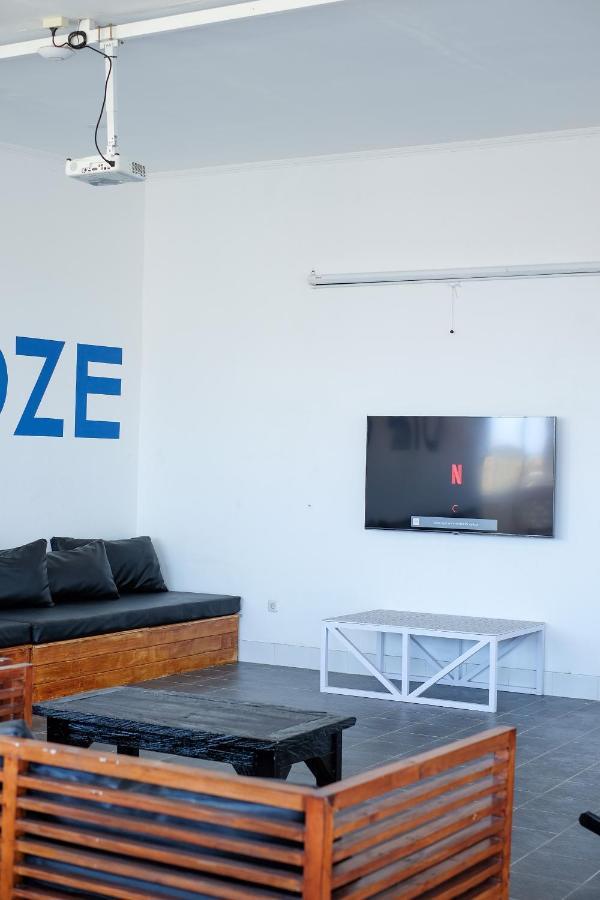 Hostel Dip & Doze Living Canggu Zewnętrze zdjęcie