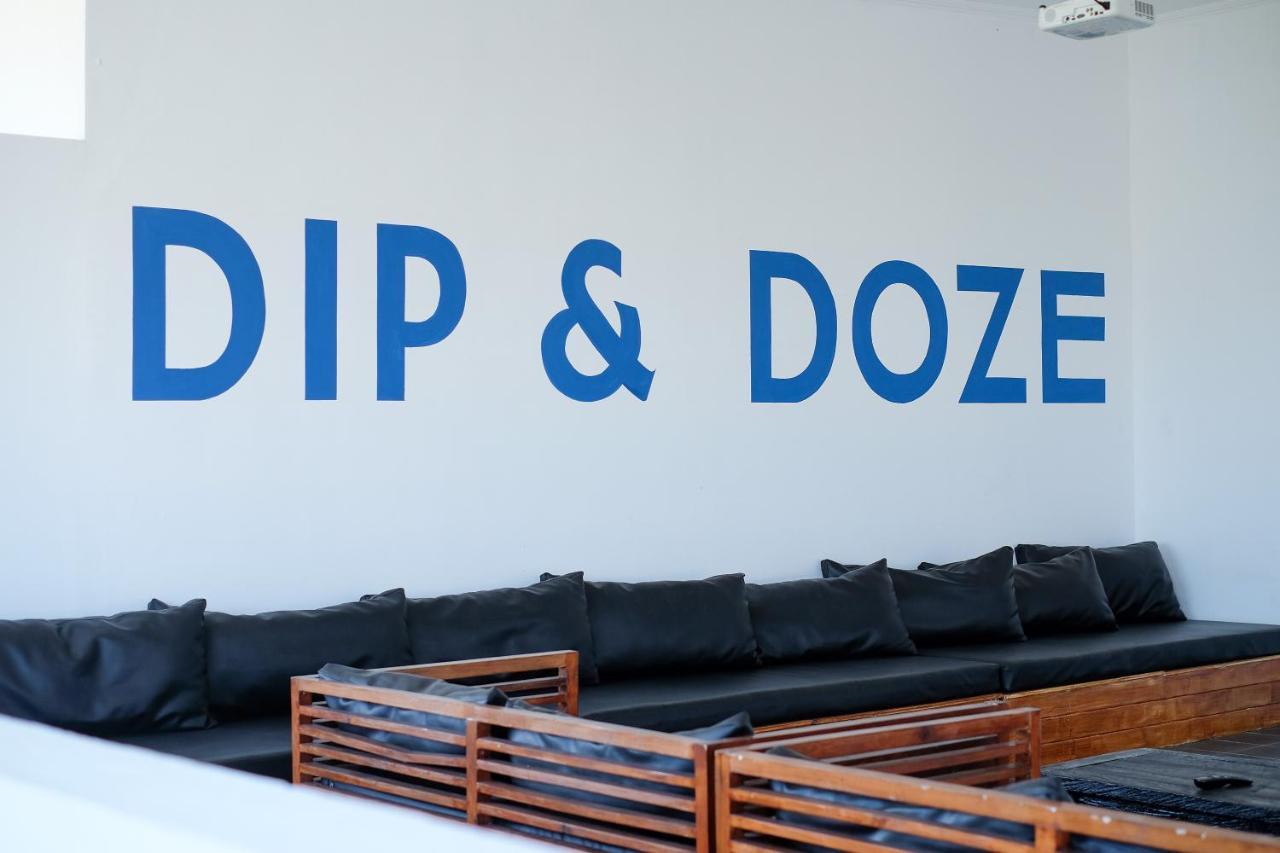 Hostel Dip & Doze Living Canggu Zewnętrze zdjęcie
