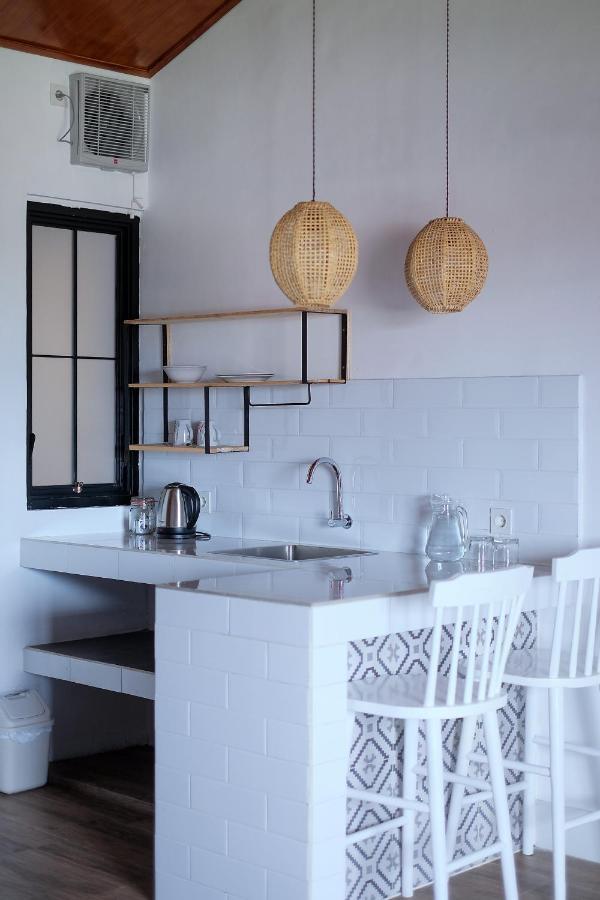 Hostel Dip & Doze Living Canggu Zewnętrze zdjęcie