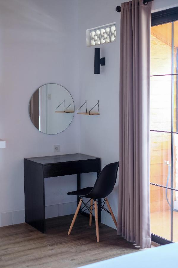 Hostel Dip & Doze Living Canggu Zewnętrze zdjęcie