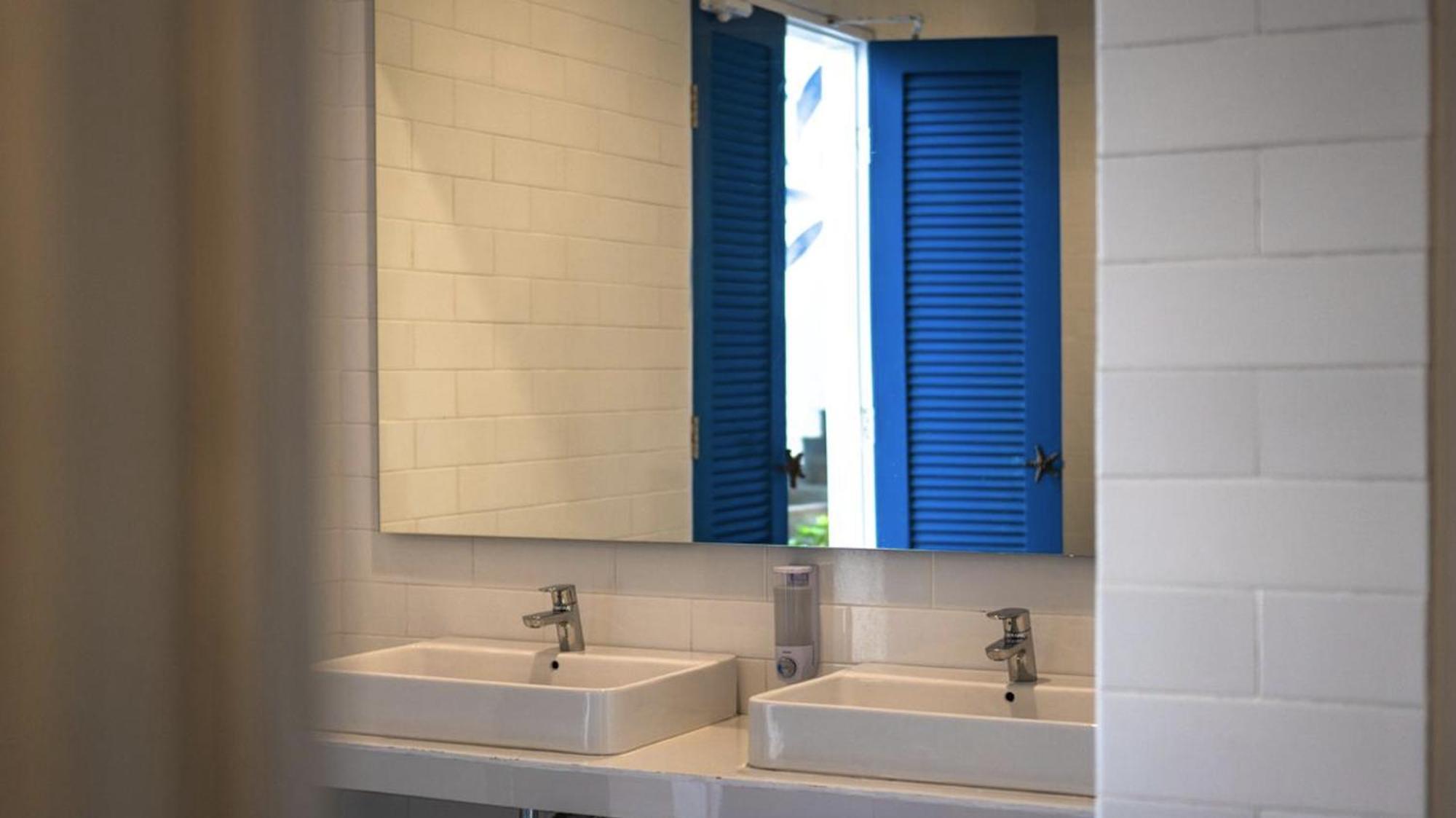 Hostel Dip & Doze Living Canggu Zewnętrze zdjęcie