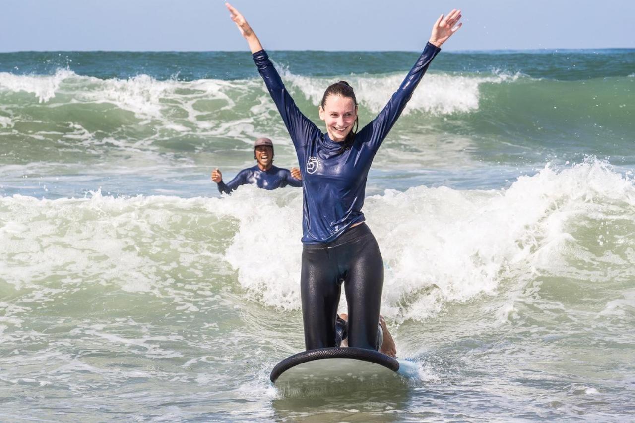 Hostel Dip & Doze Living Canggu Zewnętrze zdjęcie