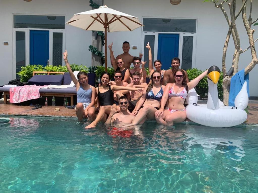 Hostel Dip & Doze Living Canggu Zewnętrze zdjęcie